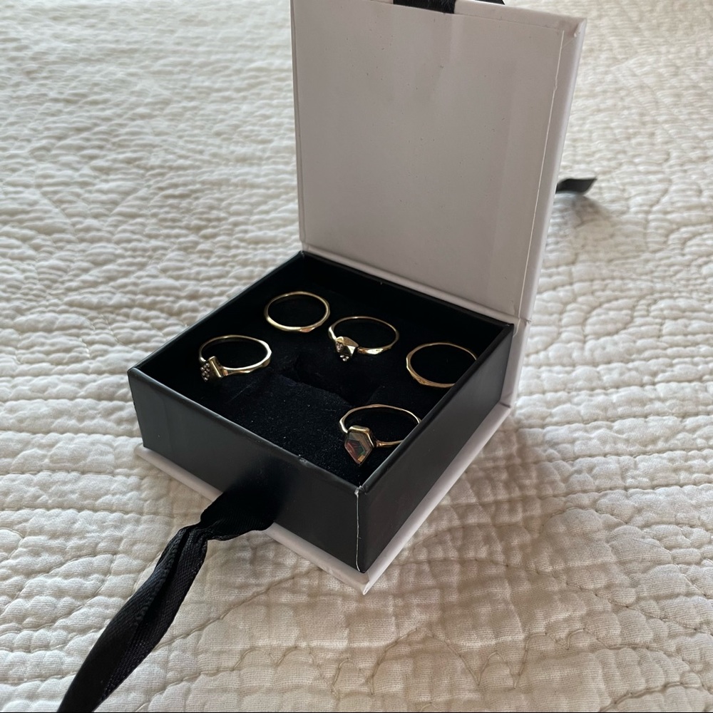 cate & chloe rings